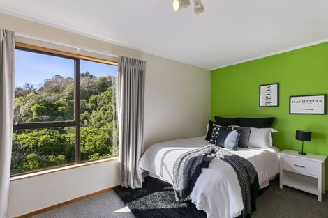 Photo of property in 8 Ballina Drive, Churton Park, Wellington, 6037