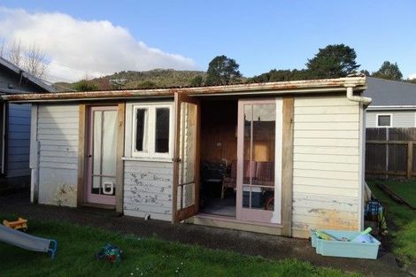 Photo of property in 59 Inverness Street, Dunollie, Runanga, 7803