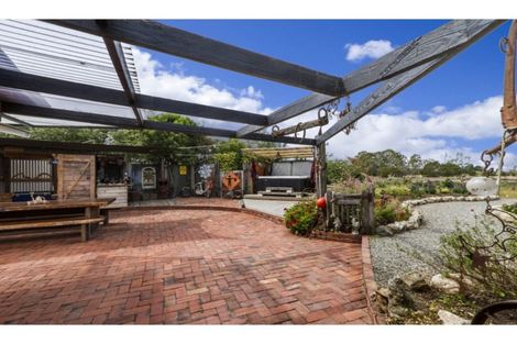 Photo of property in 12 Moreland Place, Mapua, 7005