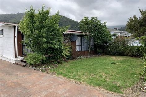 Photo of property in 22a York Street, Picton, 7220