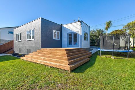 Photo of property in 13 John Street, Titahi Bay, Porirua, 5022