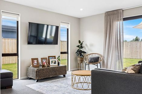 Photo of property in 13 Merino Crescent, Amberley, 7410