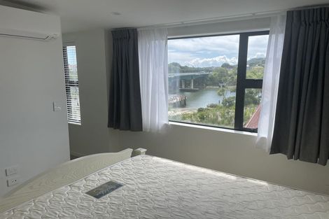 Photo of property in 8/14 Kerswill Place, Pakuranga, Auckland, 2010