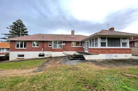 Photo of property in 10 Richards Avenue, Papatoetoe, Auckland, 2025