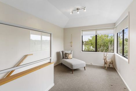 Photo of property in 22 Houston Place, Bayview, Auckland, 0629