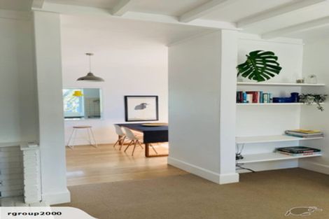 Photo of property in 18 Gladstone Road, Bluff Hill, Napier, 4110