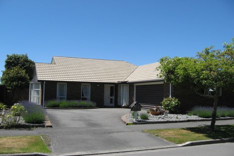Photo of property in 19 Brockhall Lane Avonhead Christchurch City