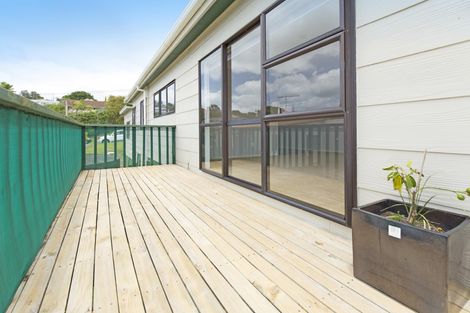 Photo of property in 42 Elliston Crescent, Stanmore Bay, Whangaparaoa, 0932