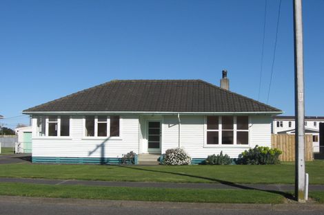 Photo of property in 21 Holland Crescent, Bulls, 4818