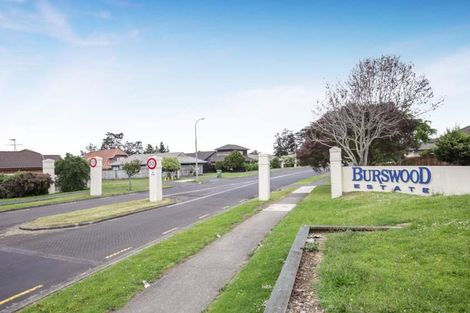 Photo of property in 3 Robina Court, Burswood, Auckland, 2013