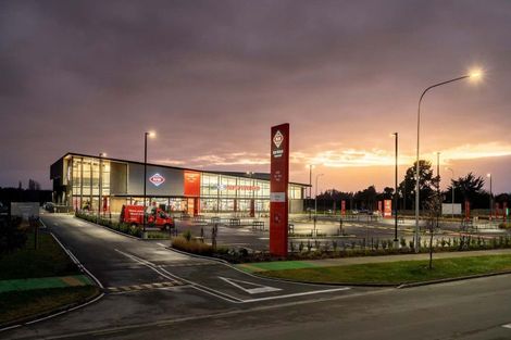 Photo of property in 21 Ellmers Street, Woodend, 7691