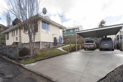 Photo of property in 12 Ruru Road, Taihape, 4720