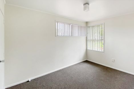 Photo of property in 15 Pisces Road, Glen Eden, Auckland, 0602
