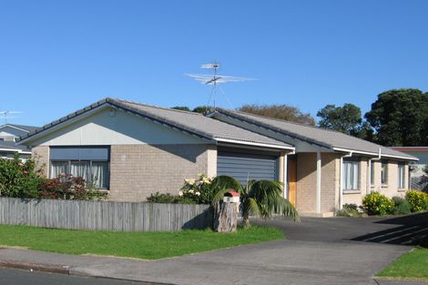 Photo of property in 8 Elizabeth Street, Orewa, 0931