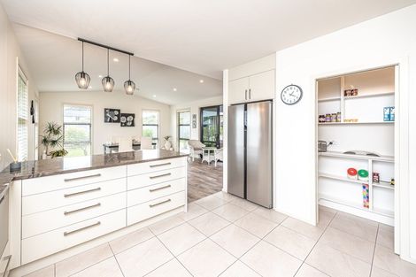 Photo of property in 45 Golf Vue Place, Castlecliff, Whanganui, 4501