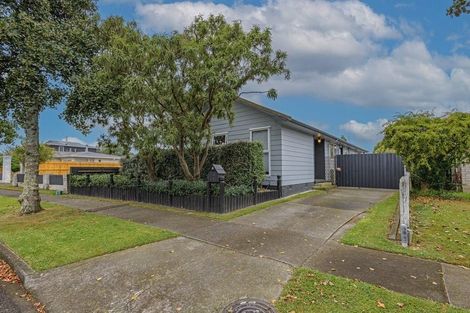 Photo of property in 20 Motuoapa Place, Kelvin Grove, Palmerston North, 4414