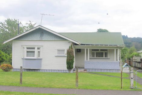 Photo of property in 15 Taupo Road, Taumarunui, 3920