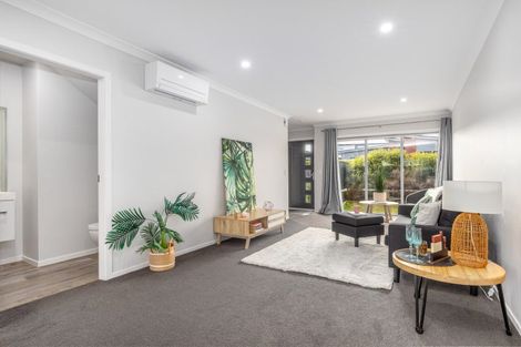 Photo of property in 8 Tieke Lane, Kenepuru, Porirua, 5022