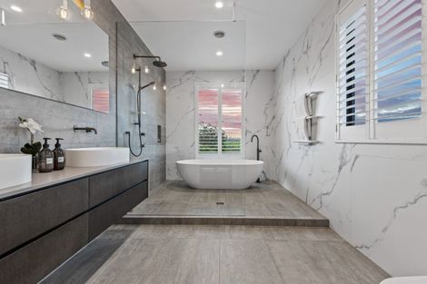 Photo of property in 15 Myra Evelyn Grove, Dairy Flat, Albany, 0792