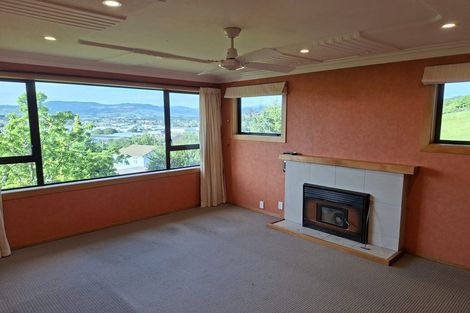 Photo of property in 10 Braeside, Kinmont Park, Mosgiel, 9024