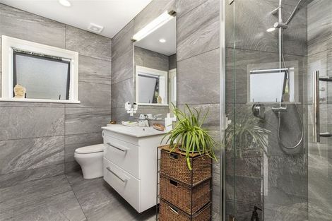 Photo of property in 59 Whitford Park Road, Whitford, Manurewa, 2576