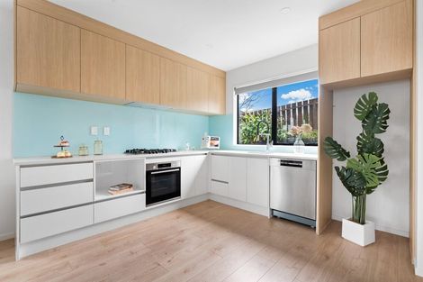 Photo of property in 22d Aorangi Place, Birkenhead, Auckland, 0626