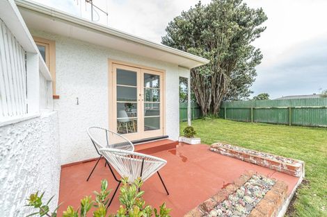 Photo of property in 54 Polson Street, Castlecliff, Whanganui, 4501