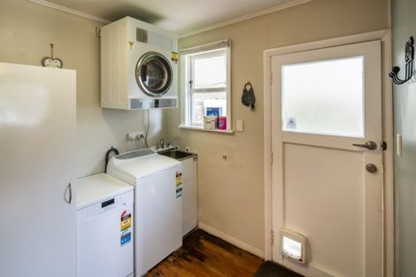 Photo of property in 219 Dowse Drive, Maungaraki, Lower Hutt, 5010