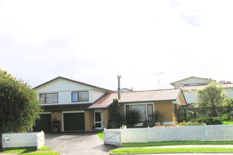 Photo of property in 5 Regia Close, Half Moon Bay, Auckland, 2012