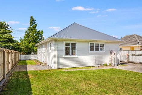 Photo of property in 15 Totara Street, Wainuiomata, Lower Hutt, 5014