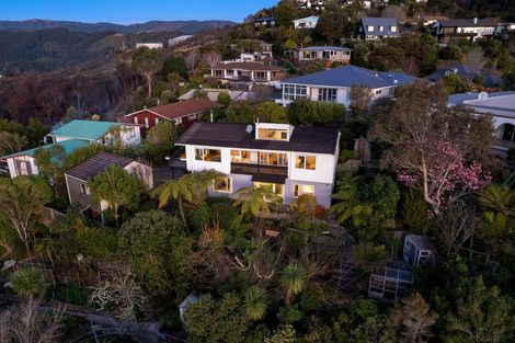 Photo of property in 13 Kenilworth Grove, Silverstream, Upper Hutt, 5019