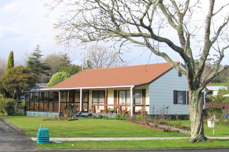 Photo of property in 35 Exeter Street, Glenview, Hamilton, 3206