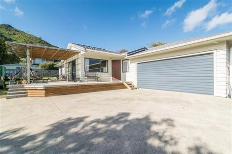 Photo of property in 19b Huia Street, Waikanae, 5036