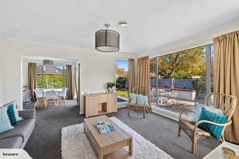 Photo of property in 33 Croziers Road, St Albans, Christchurch, 8052