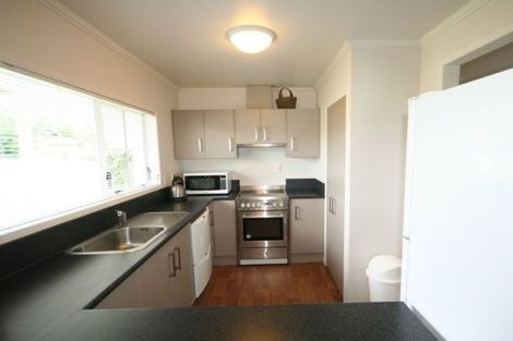 Photo of property in 32 Iles Road, Lynmore, Rotorua, 3010