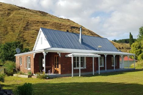 Photo of property in 215 Kukuta Road, Okoia, Whanganui, 4573