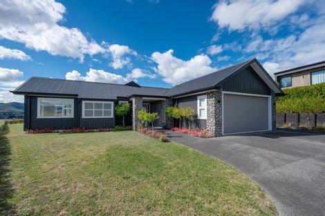 Photo of property in 4 Harrier Lane, Kinloch, Taupo, 3377