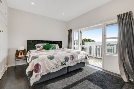 Photo of property in 16 St James Avenue, Helensville, 0800