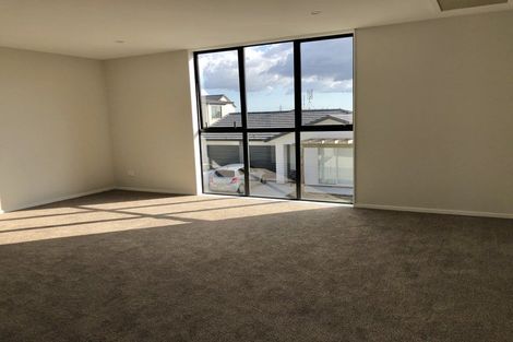Photo of property in 14b Hollowout Street, Takanini, 2112