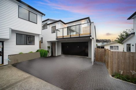 Photo of property in 13c Windermere Crescent, Blockhouse Bay, Auckland, 0600