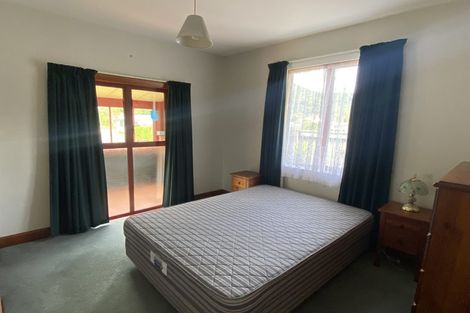 Photo of property in 56 Hampden Street, Picton, 7220