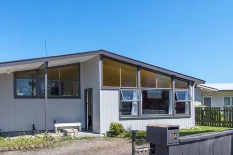 Photo of property in 24 Apollo Parade, Milson, Palmerston North, 4414