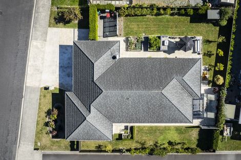 Photo of property in 4 Sunstone Crescent, Brown Owl, Upper Hutt, 5018