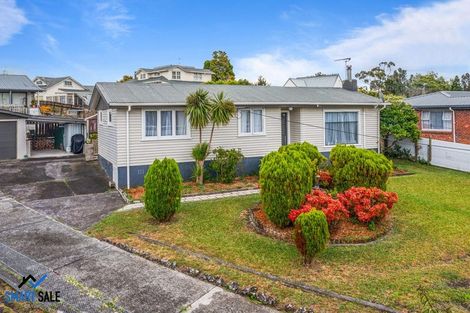 Photo of property in 9 Rerewai Place, Kelston, Auckland, 0602