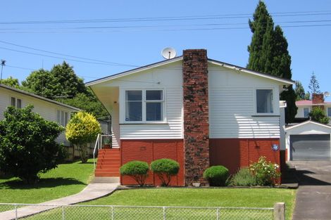 Photo of property in 29 Dundale Avenue, Blockhouse Bay, Auckland, 0600