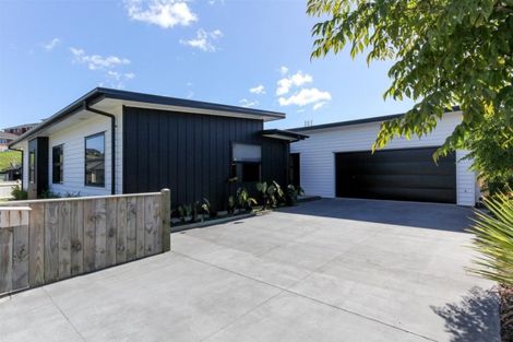 Photo of property in 41 Cyrus Street, Whalers Gate, New Plymouth, 4310