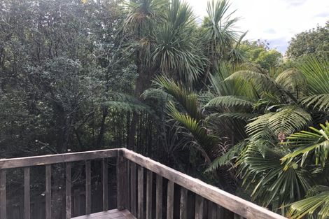 Photo of property in 2/69 Saddleback Rise, Murrays Bay, Auckland, 0630