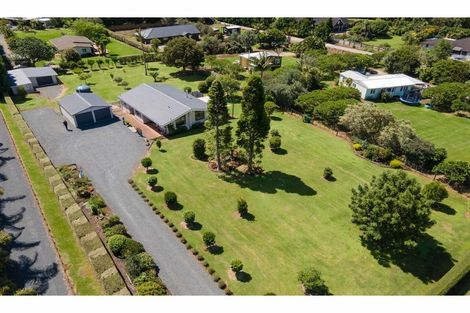Photo of property in 38 Riddell Road, Kerikeri, 0230