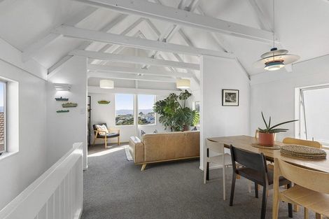 Photo of property in 77 Kaikoura Street, Maupuia, Wellington, 6022