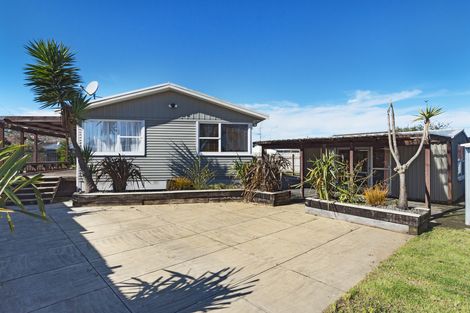 Photo of property in 77 Dominion Road, Papakura, 2110